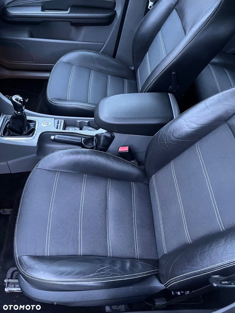 Ford Focus 1.8 Ghia - 11