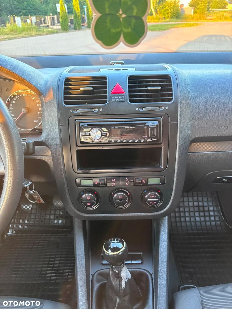 Volkswagen Golf 1.6 Trendline - 11