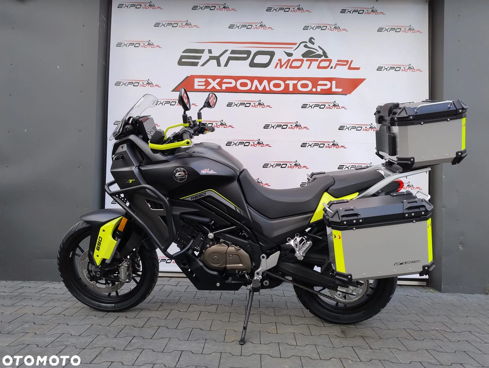 QJMOTOR SVT 650 - 3