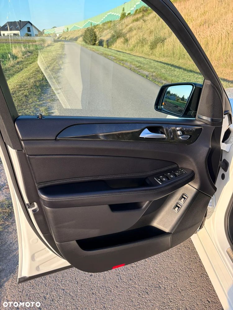 Mercedes-Benz GLE 350 d 4Matic 9G-TRONIC AMG Line - 6
