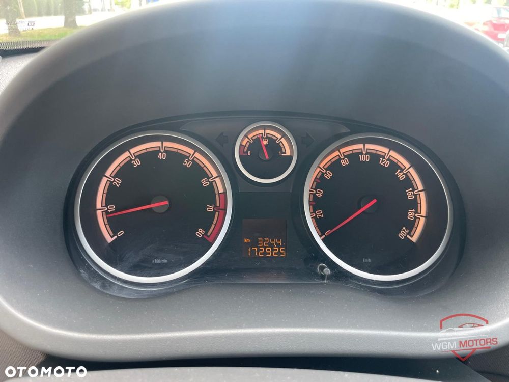 Opel Corsa 1.4 16V Energy - 11