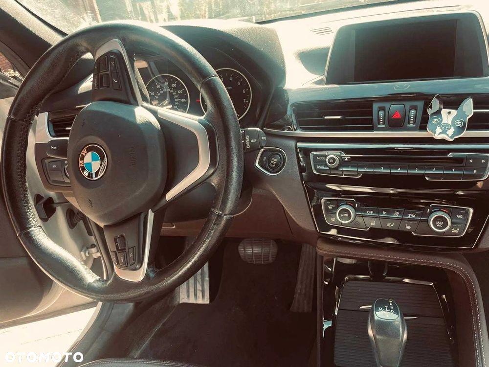 BMW X1 xDrive25i Advantage - 8