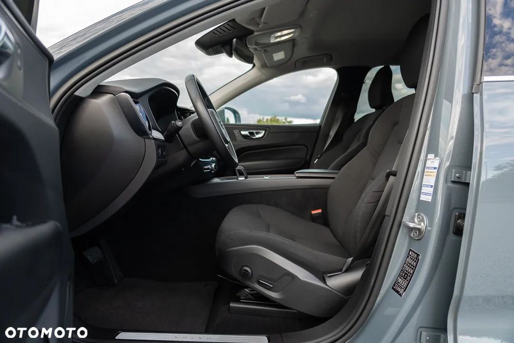 Volvo XC 60 B4 D Geartronic Momentum Pro - 18