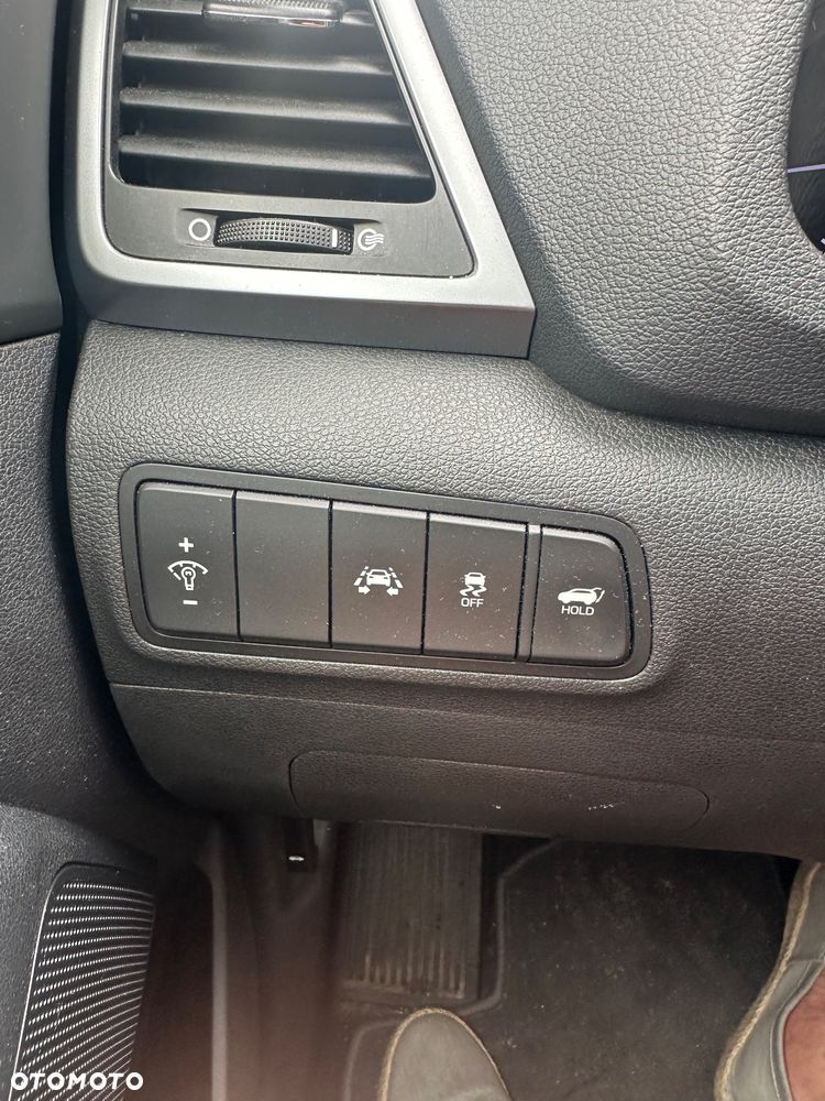 Hyundai Tucson 1.6 T-GDi Premium 4WD DCT - 9
