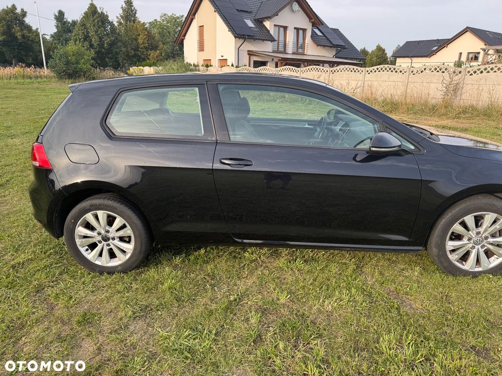 Volkswagen Golf - 36