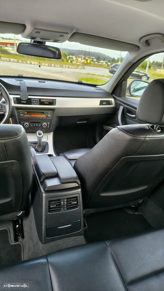 BMW 318 d - 7