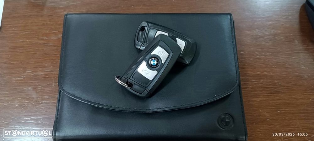 BMW 318 d Auto Exclusive - 39