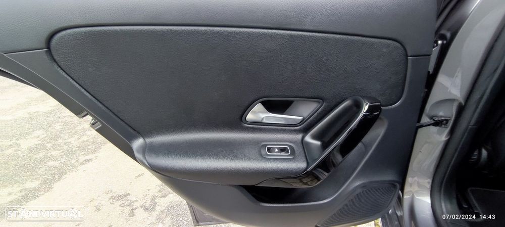 Mercedes-Benz A 180 d Business Solutions Aut. - 34