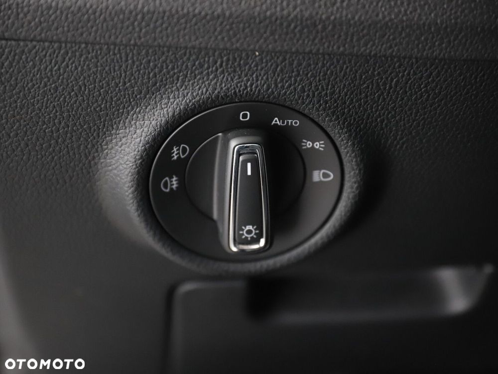 Skoda Superb 2.0 TDI SCR L&K DSG - 25