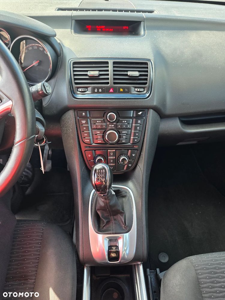 Opel Meriva - 10