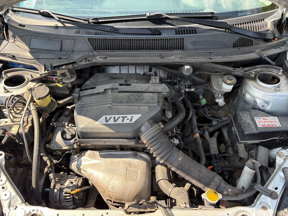 Toyota RAV4 2.4 VVT-i Sport - 20