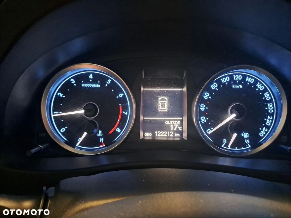 Toyota Auris 1.6 Premium Comfort - 5