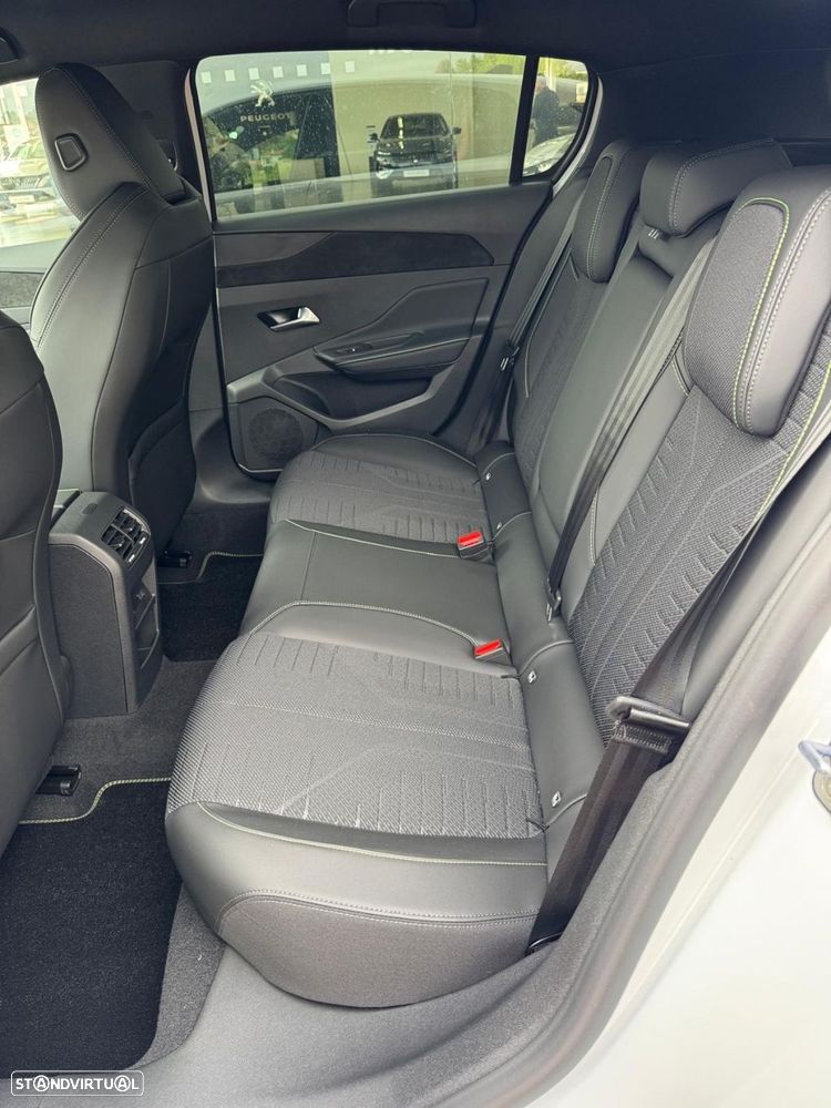 Peugeot 308 1.2 Hybrid GT e-DCS6 - 10