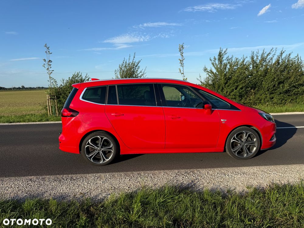 Opel Zafira 2.0 CDTI Plus EcoFLEX S&S - 2