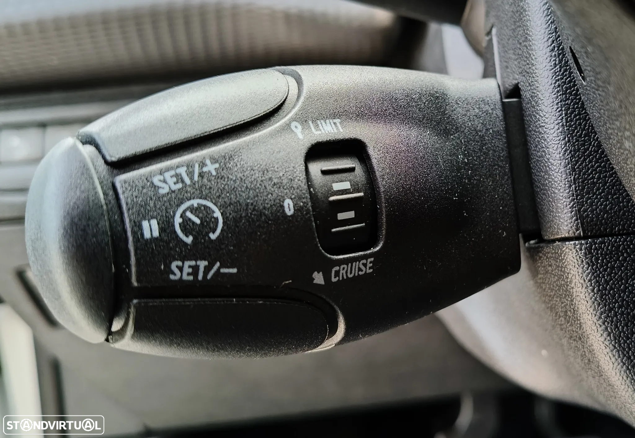 Peugeot 208 1.6 BlueHDi Style - 14