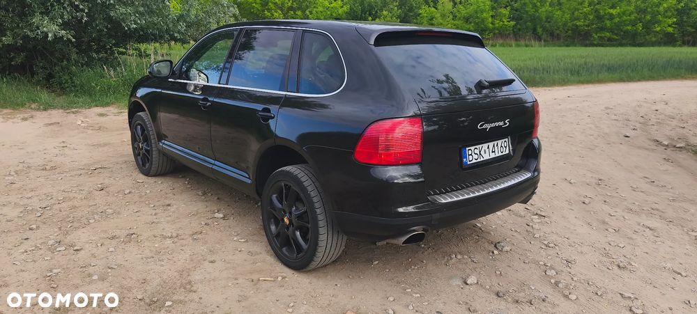 Porsche Cayenne - 8