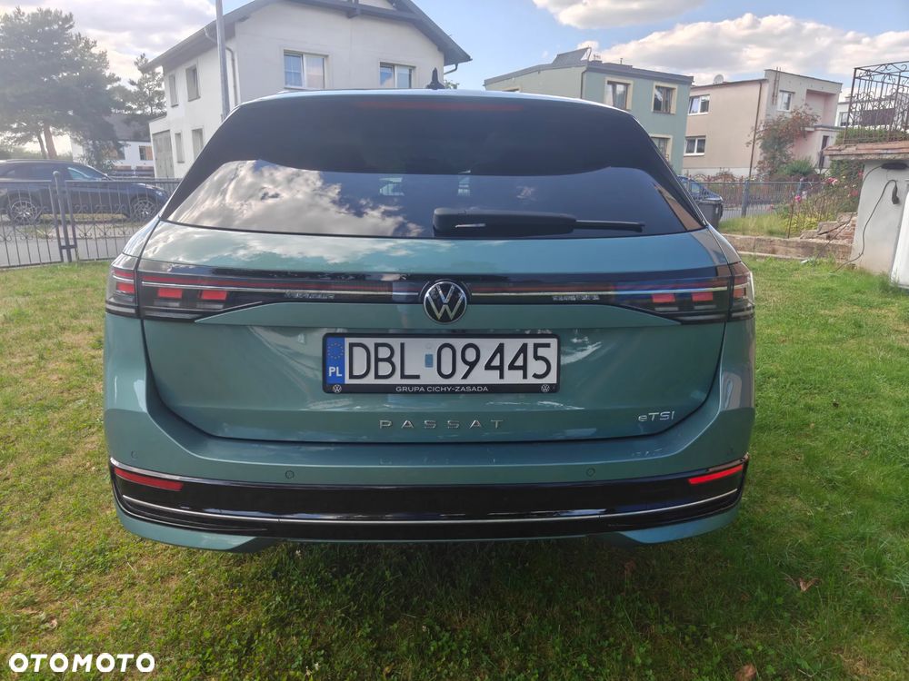 Volkswagen Passat - 5