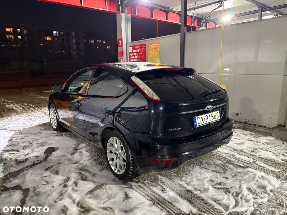 Ford Focus 1.6 16V Sport - 6