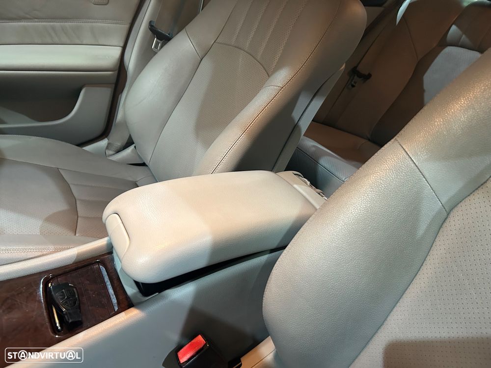 Mercedes-Benz C 180 K Elegance Aut. - 17