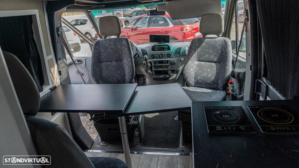 Mercedes-Benz Sprinter - 23