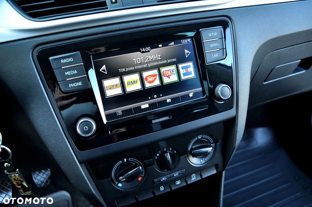 Skoda RAPID 1.0 TSI Style - 32