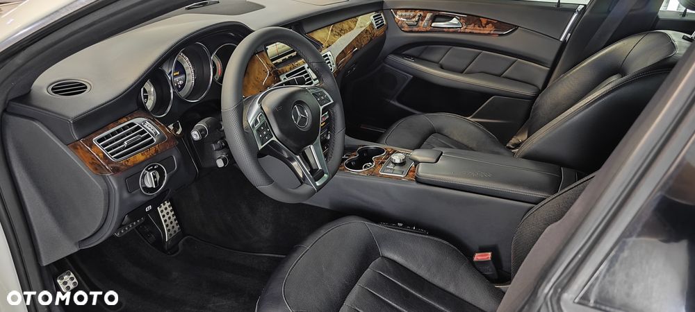 Mercedes-Benz CLS 500 4-Matic 7G-TRONIC - 13