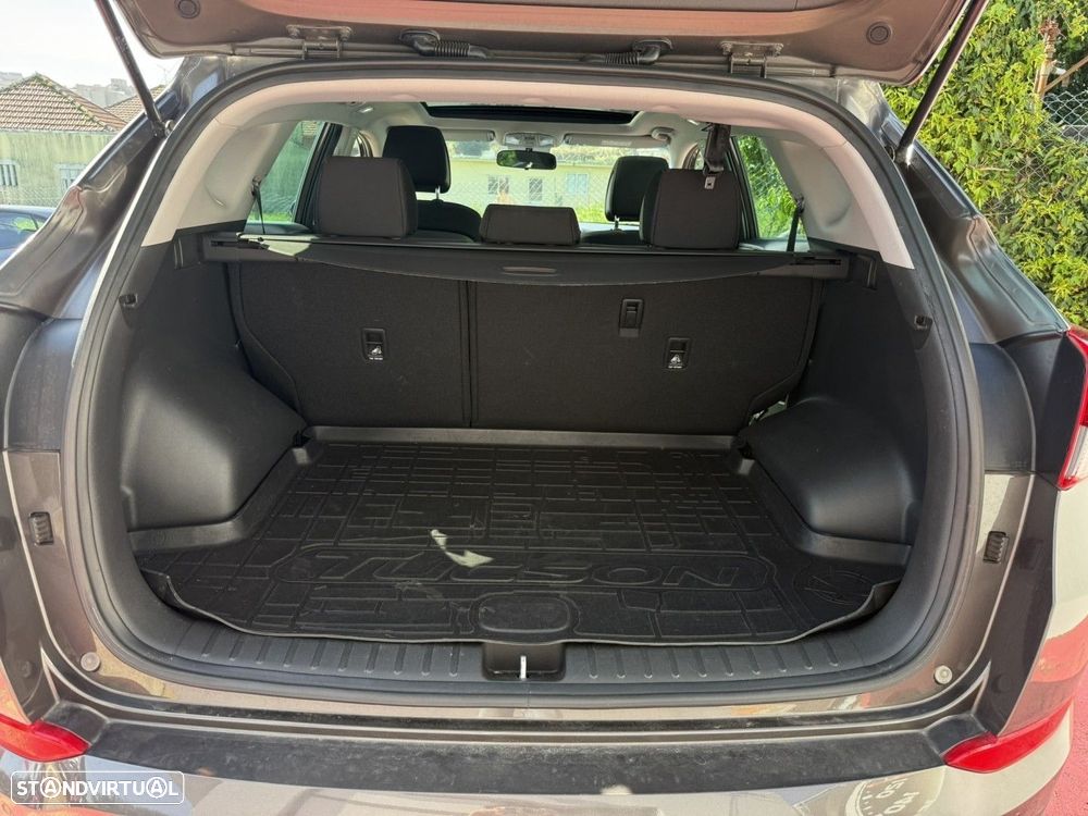 Hyundai Tucson 1.7 CRDi Executive - 19