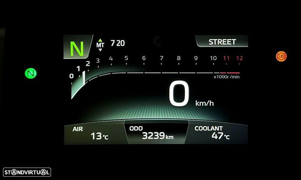 Yamaha MT-09 Y-AMT - 15