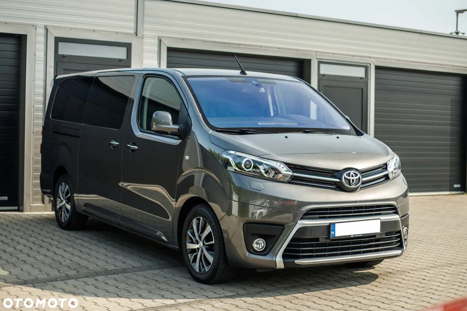 Toyota ProAce 2.0 D-4D Medium 2,7t Active (bryg.) - 4