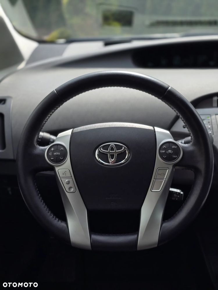 Toyota Prius 1.8 HSD Prestige - 10