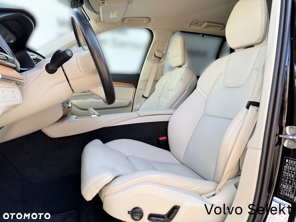Volvo XC 90 - 13