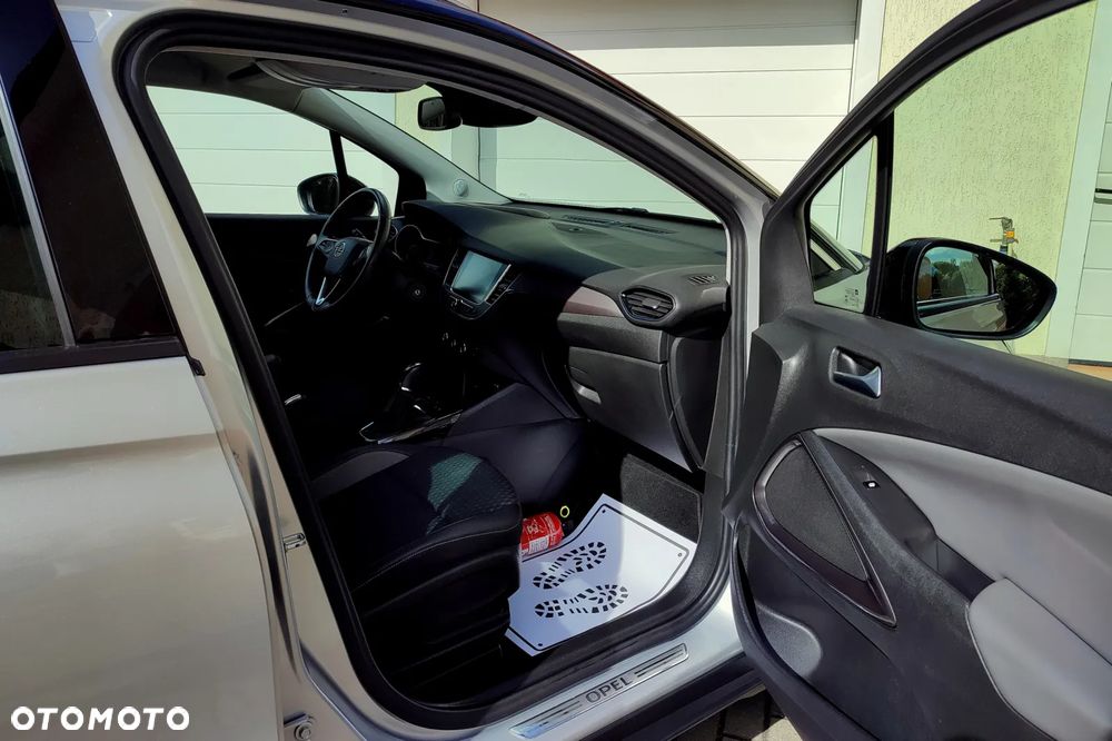 Opel Crossland X 1.2 T 120 Lat S&S - 37