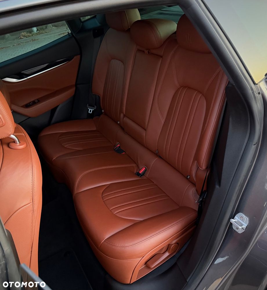 Maserati Levante Q4 GranLusso - 20