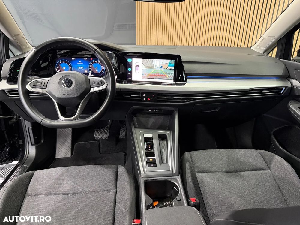 Volkswagen Golf 1.0 eTSI DSG MHEV Life - 14