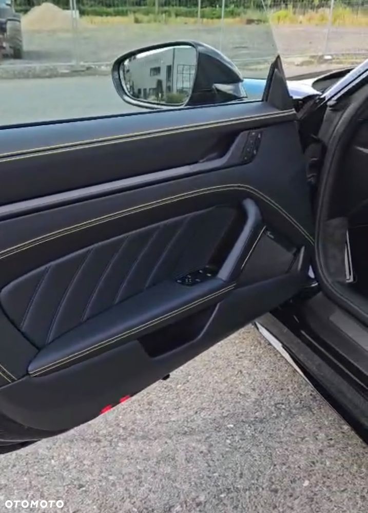 Porsche 911 Carrera Turbo S - 17