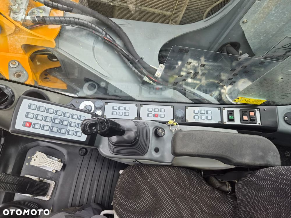 Liebherr A 912 Compact - 26
