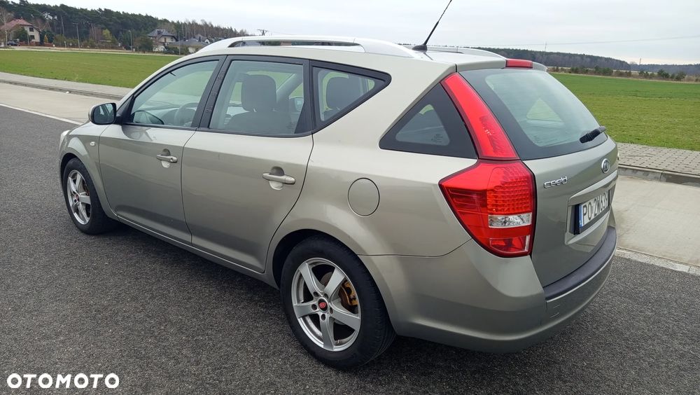 Kia Ceed 1.4 Comfort + - 3