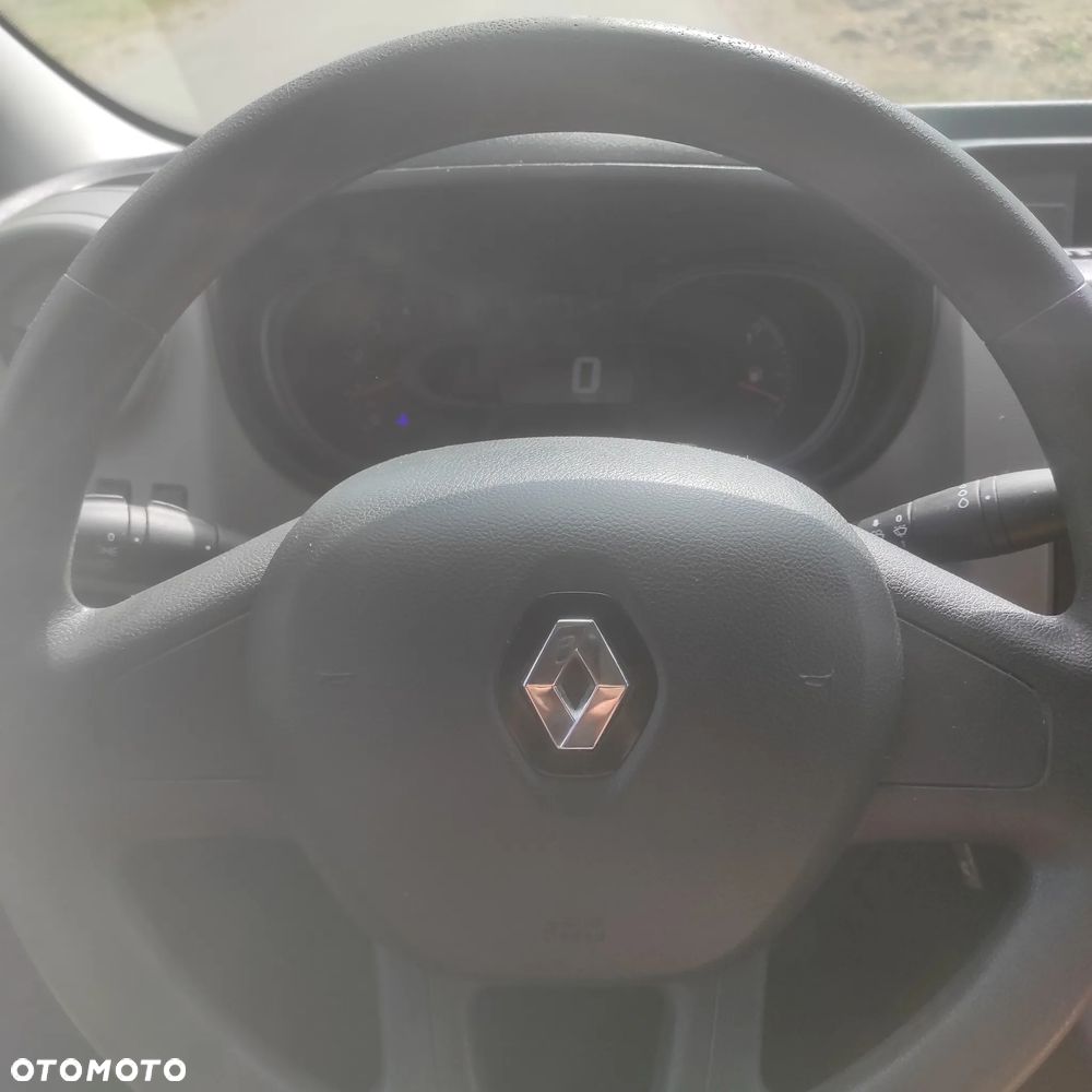 Renault Trafic - 9