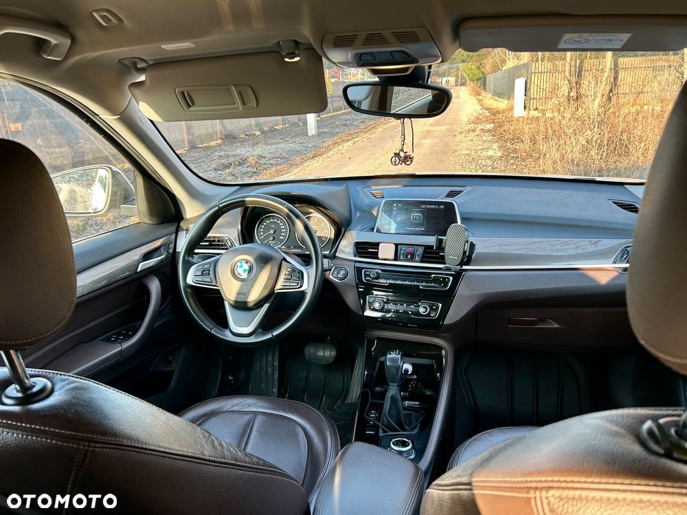 BMW X1 sDrive18d Sport Line - 7