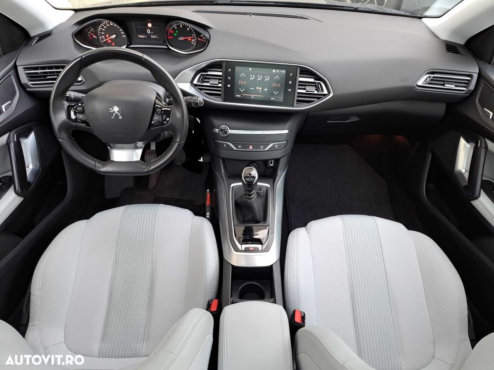 Peugeot 308 BlueHDi 130 Stop & Start Allure Business-Paket - 5