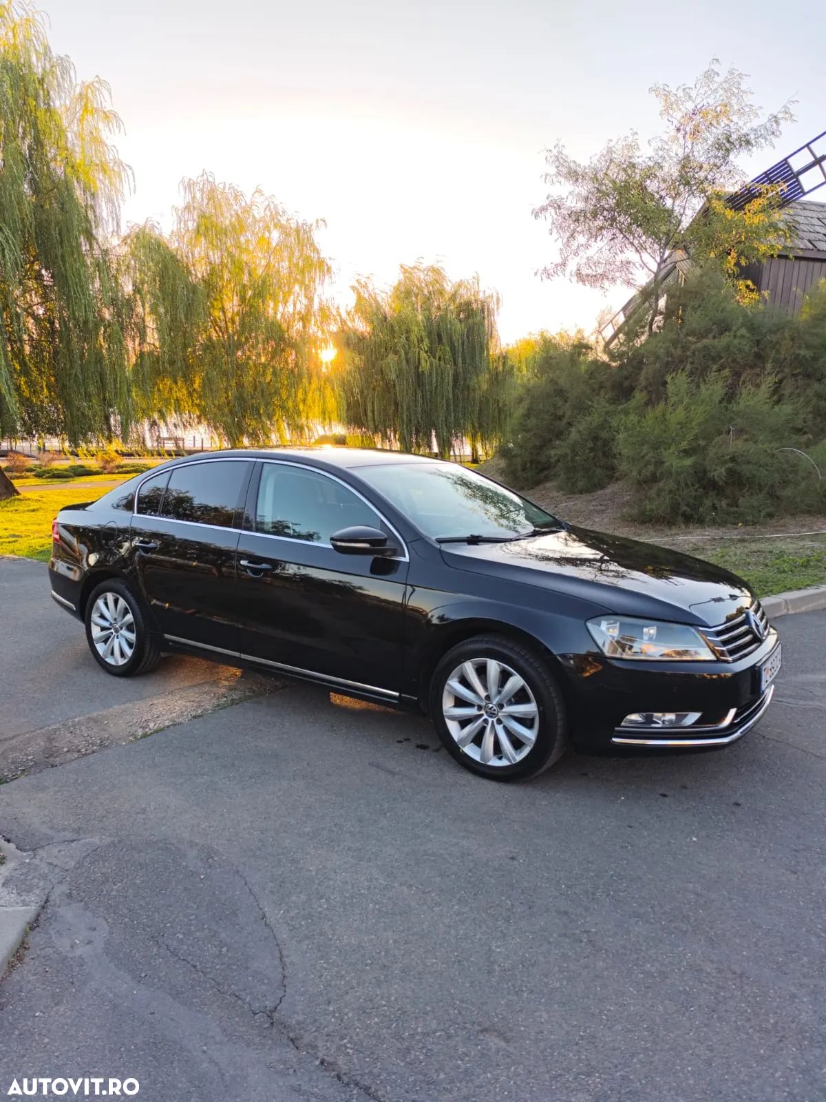 Volkswagen Passat Variant 2.0 TDI BlueMotion Technology Highline DSG - 1
