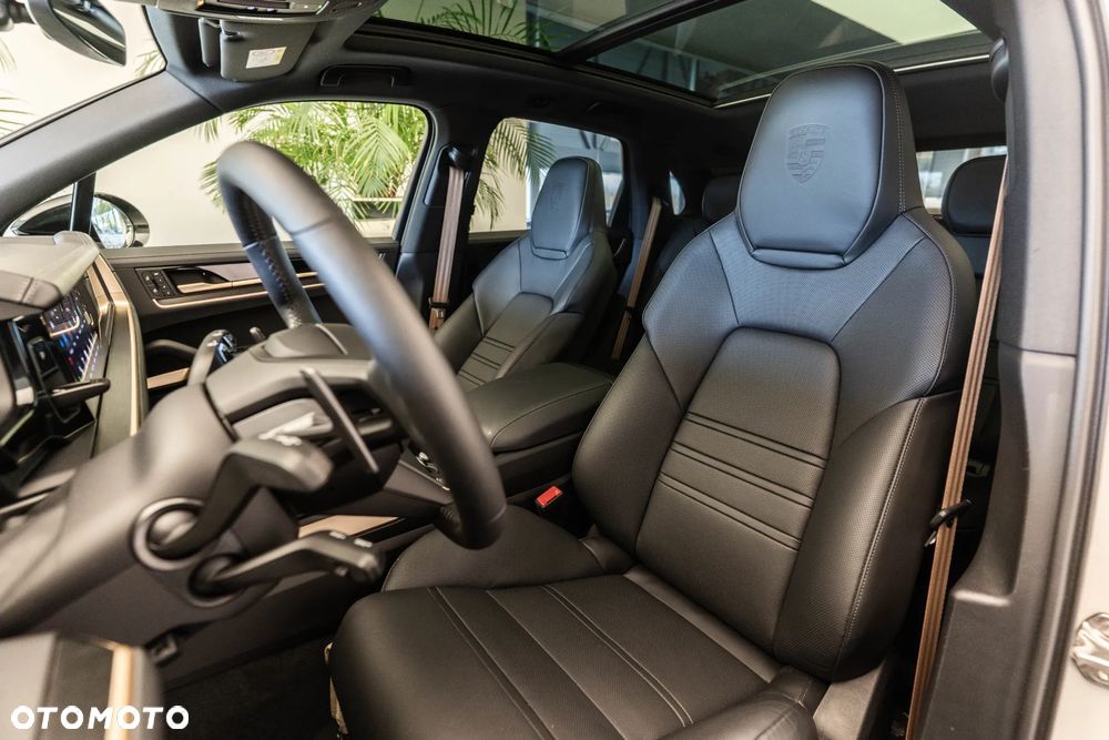 Porsche Cayenne S E-Hybrid PHEV Black Edition - 13
