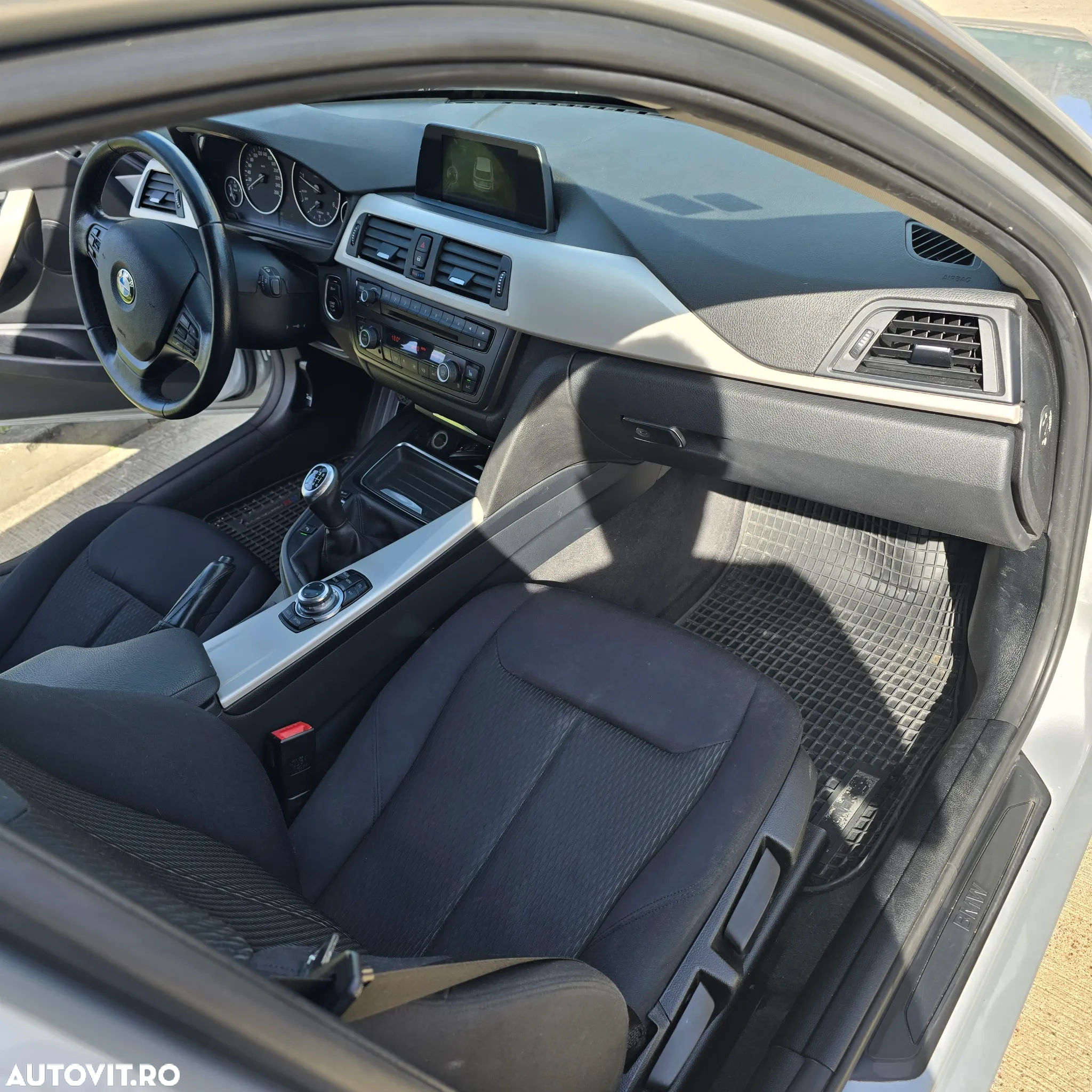 BMW Seria 3 318d xDrive Touring Modern Line - 14