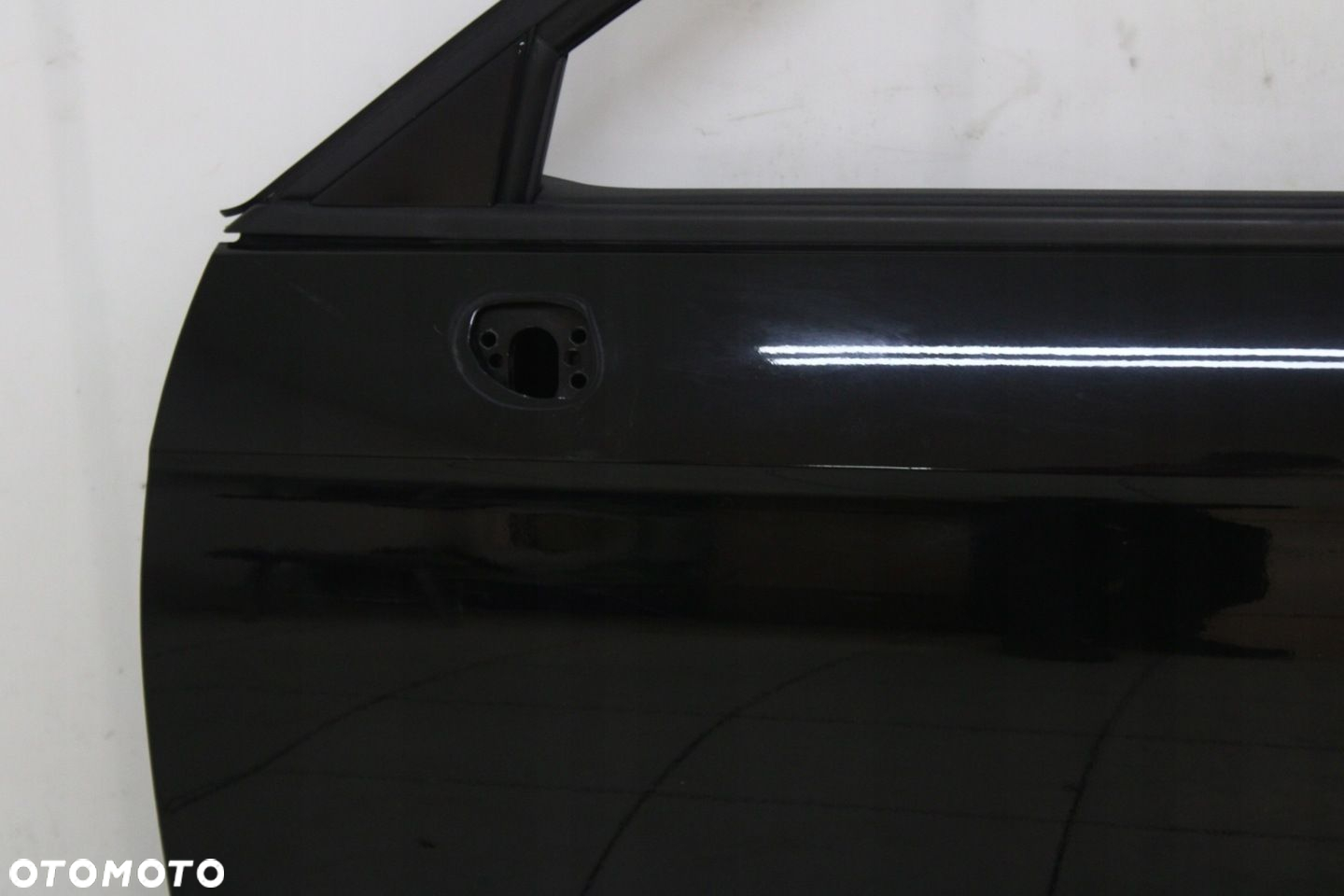 AUDI A1 I 8X 3D 2010R- DRZWI LEWY PRZÓD LEWE PRZEDNIE LY9B - KOD LAKIERU - 3