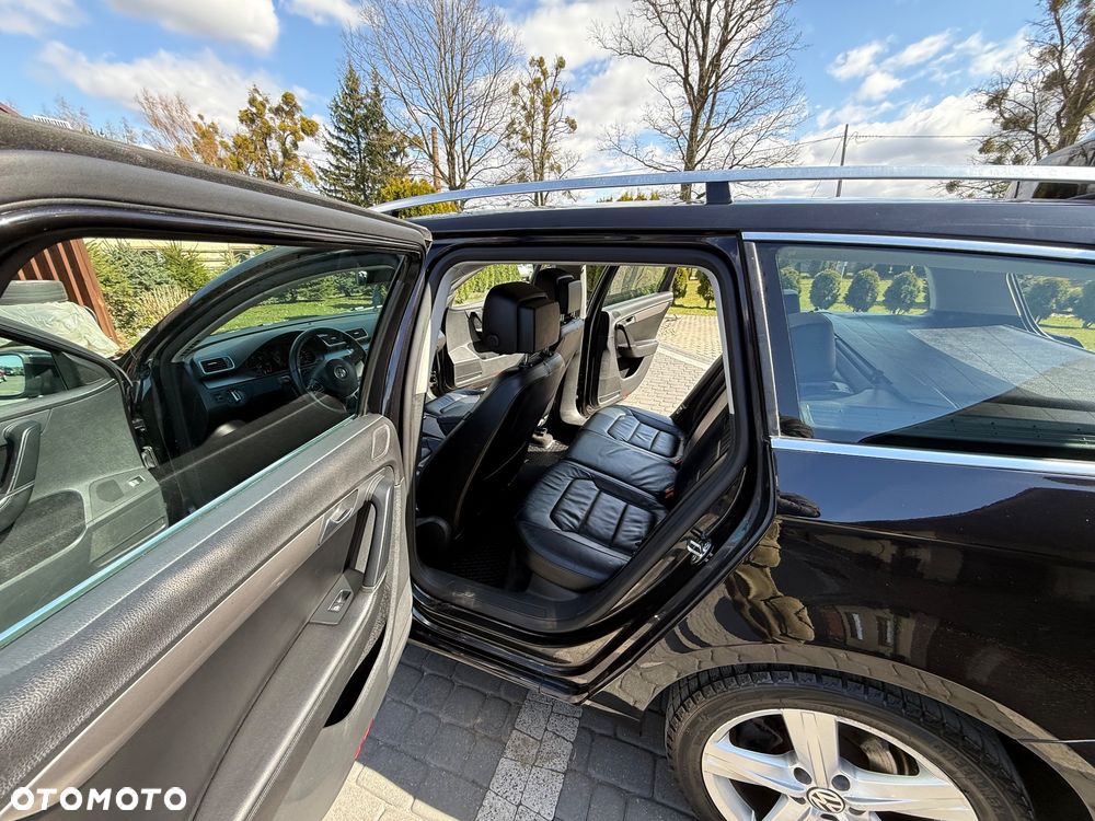 Volkswagen Passat 2.0 TDI DPF Sportline DSG - 17