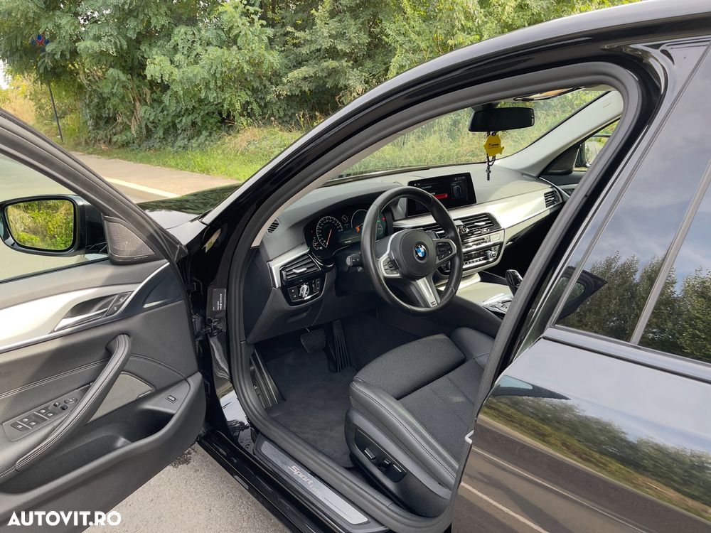 BMW Seria 5 520d AT - 2