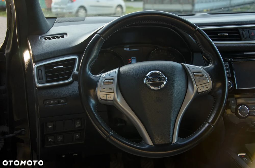 Nissan Qashqai 1.6 DCi 4x4 Tekna EU6 - 11