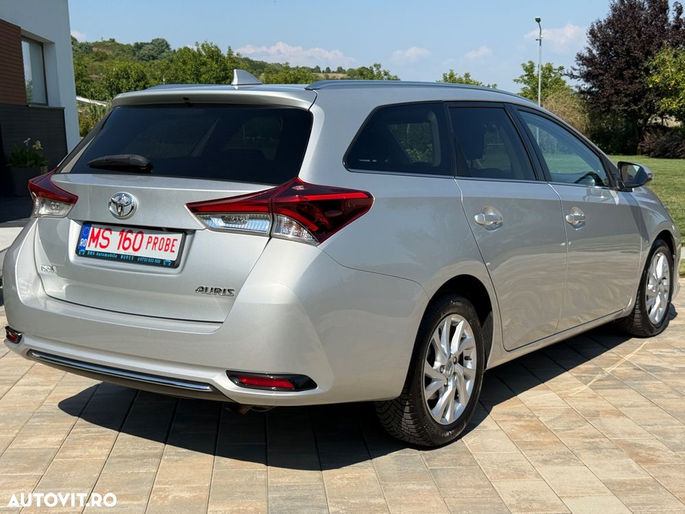Toyota Auris 1.6 D-4D Edition S+ - 35