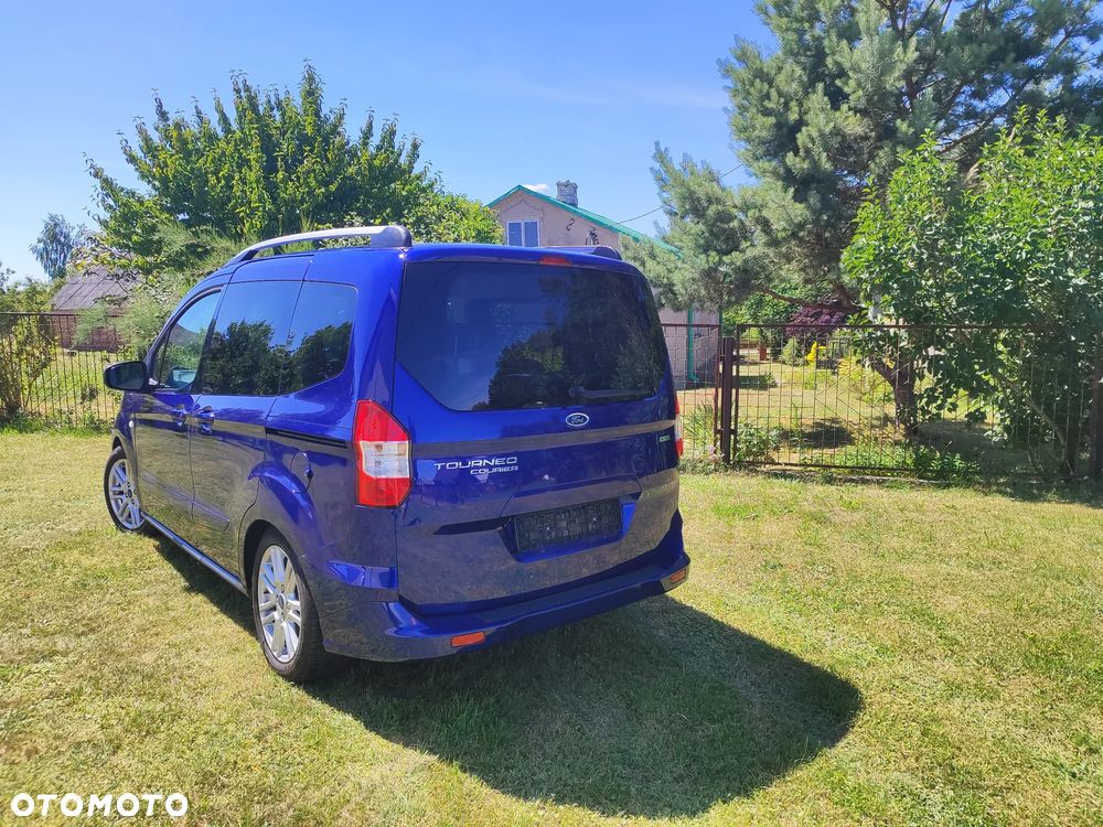 Ford Tourneo Courier 1.0 EcoBoost Titanium - 9