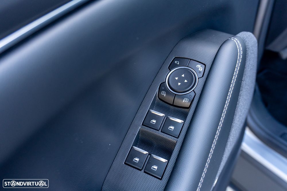 Ford Mustang Mach-E 75.7 kWh Premium AWD - 21